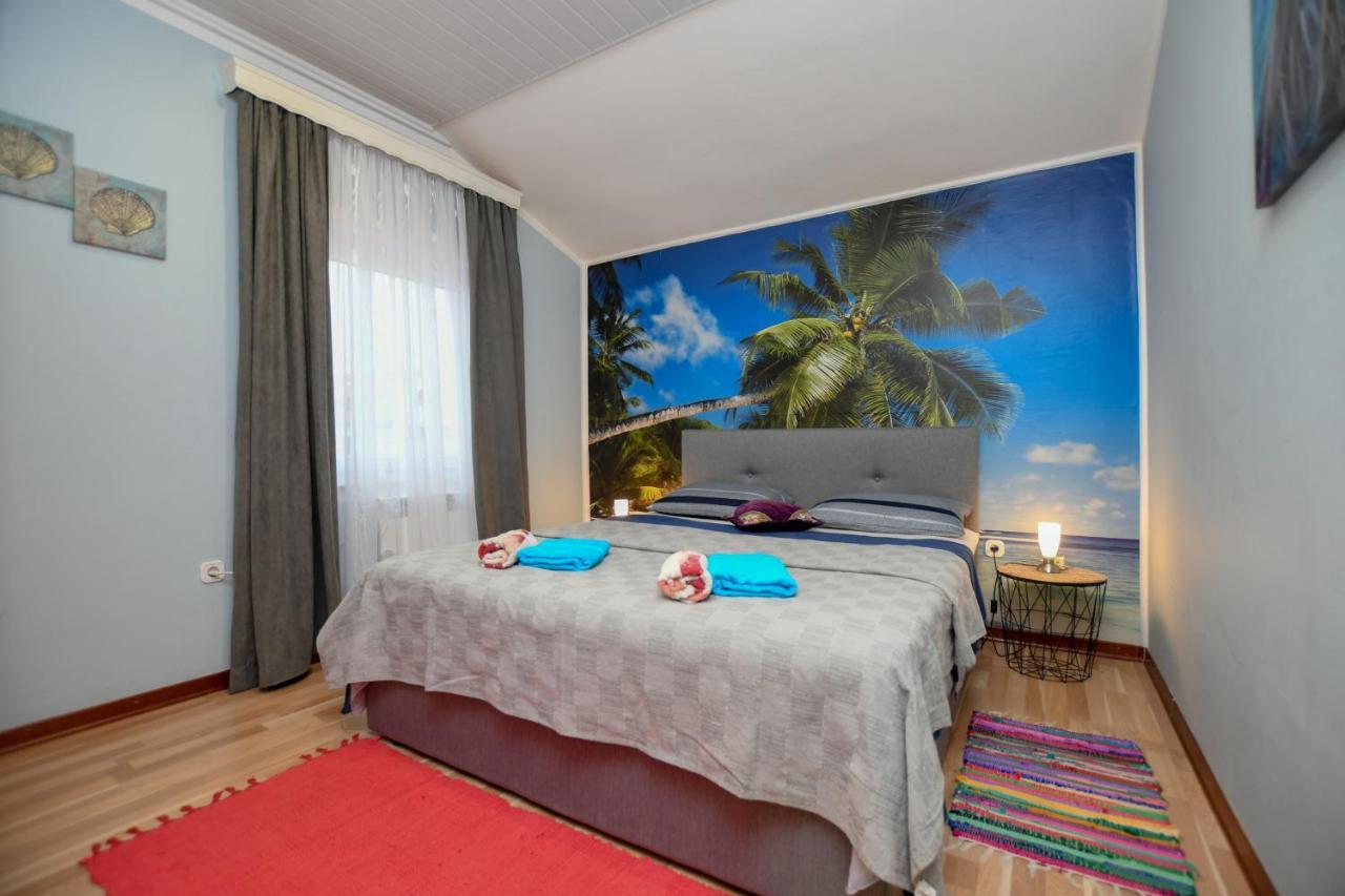 Apartments Katja Пореч Екстериор снимка