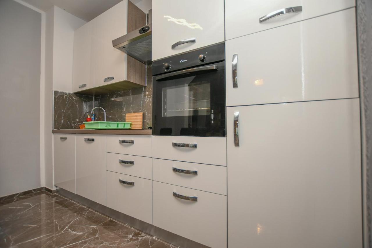 Apartments Katja Пореч Екстериор снимка
