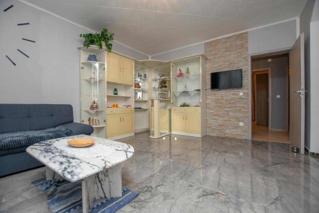 Apartments Katja Пореч Екстериор снимка